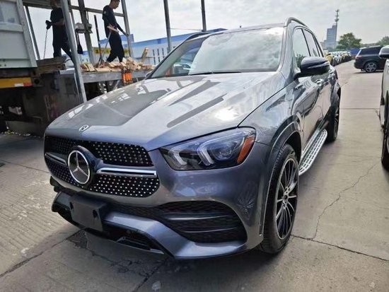 奔驰gle45030t港口最新报价行情70万起