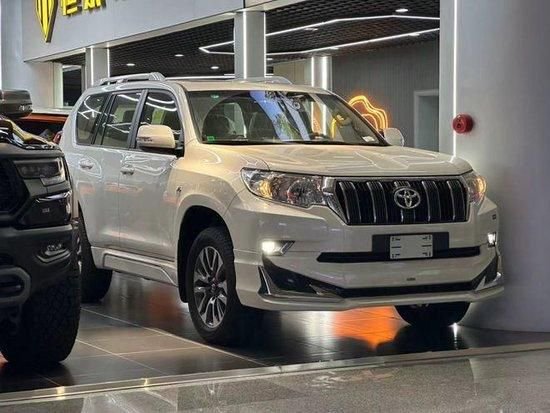 23款丰田霸道4000v6国六裸车555万起步