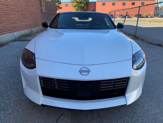 23款日产400z自动当港口50余万