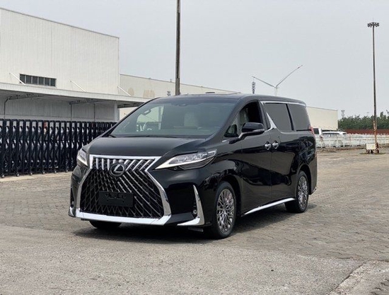 雷克萨斯lm350四座顶级商务气场强大