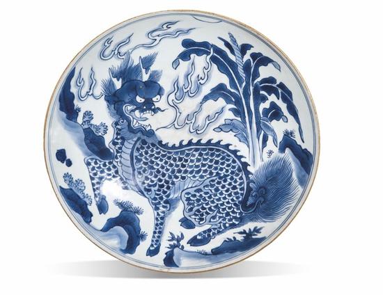 清顺治 青花麒麟蕉叶纹大盘