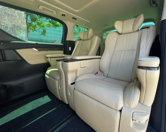 2021款丰田埃尔法顶配现车最新优惠行情