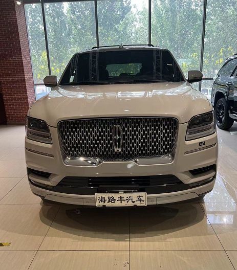 2021款林肯领航员黑耀版可分期98万起