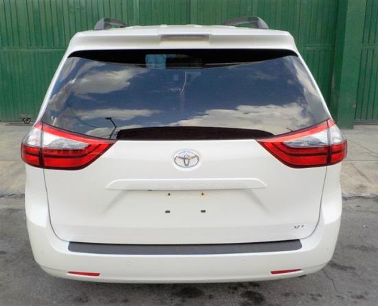 2020款丰田塞纳两驱性价比最高原厂配置