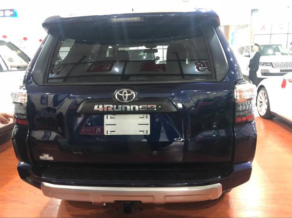 2019款丰田超霸大排量越野车性能解析