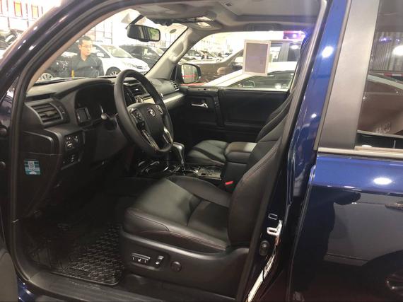 2019款丰田超霸大排量越野车性能解析