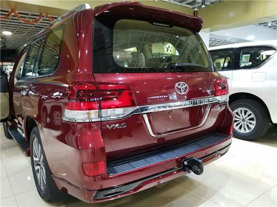 最新款高配兰德酷路泽5700红色限量版