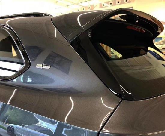 2021款宾利添越 激情澎湃动力和性能展现