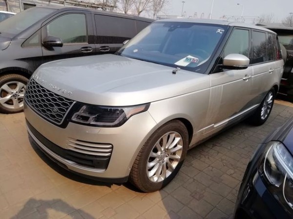 19款路虎揽胜行政豪华商务车店内降售