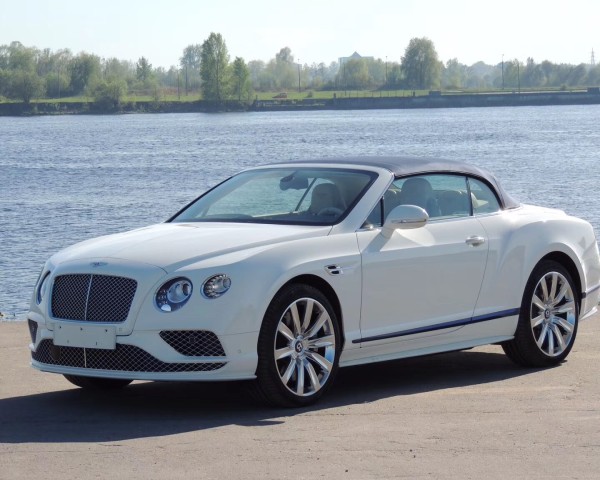 宾利敞篷gtc全球限量版公主号游艇纪念版