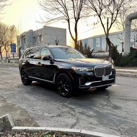 21款宝马x7最低90万起售国六全国上牌