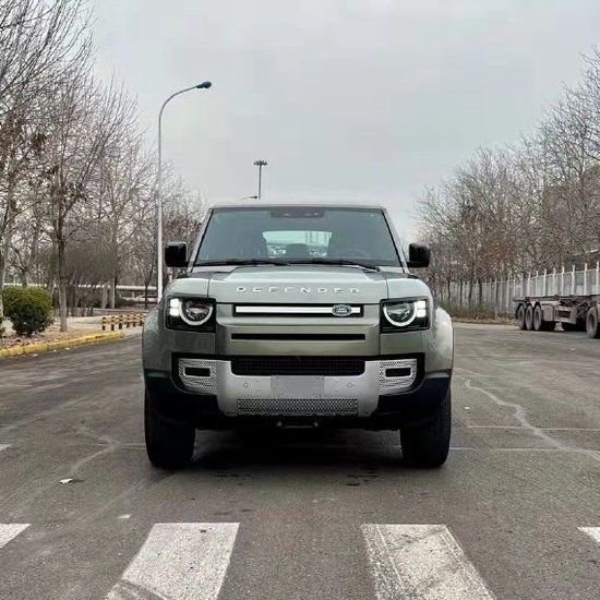 最新款路虎卫士110汽油版年底促销84万