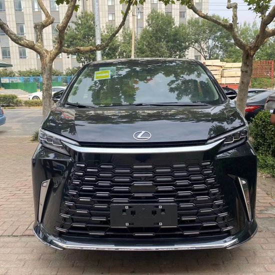 豪华商务车24款雷克萨斯lm500h亮相到店