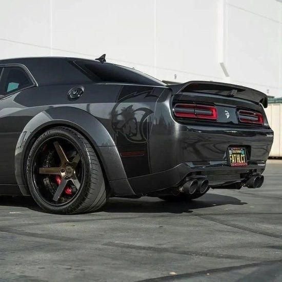 新款道奇地狱猫宽体红眼猫天津港价格