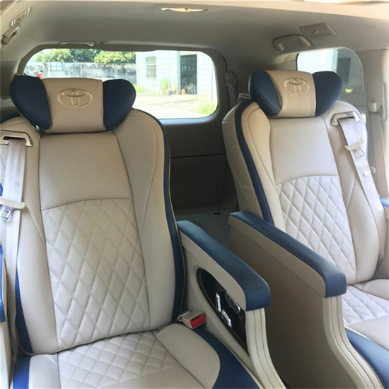 　　丰田兰德酷路泽改装航空座椅效果图