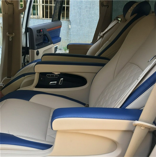 　　丰田兰德酷路泽改装航空座椅效果图