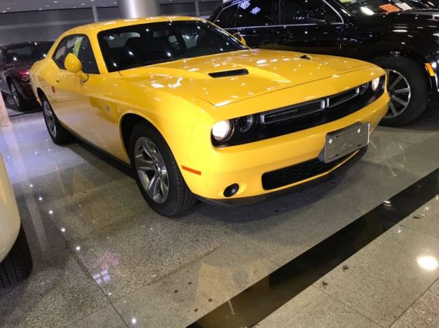2017款道奇挑战者3.6 sxt现车2月特惠价