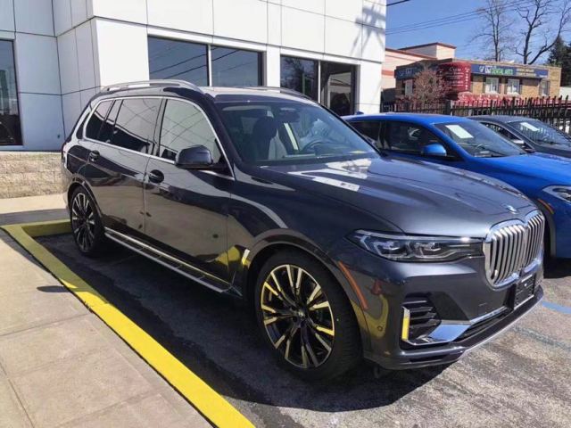 19款宝马x7最低价格 乘坐舒适空间宽大