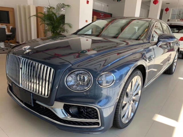 宾利飞驰闪耀登场国内年前最后一批配额