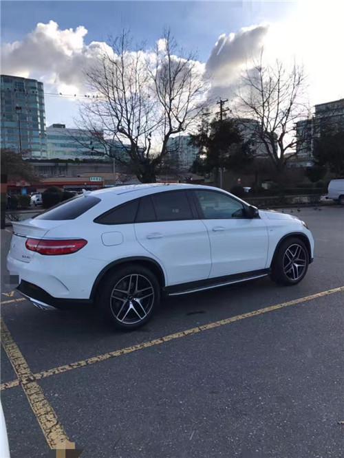 20款奔驰gle43 coupe amg参数:奔驰(平行进口)长*宽*高:4816*1925*17