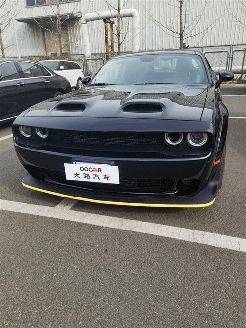道奇挑战者宽体红眼地狱猫6.2t性能车-新浪汽车