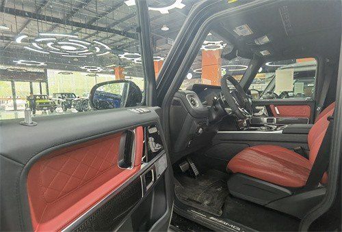 奔驰g63加版满配现车图片及最新报价