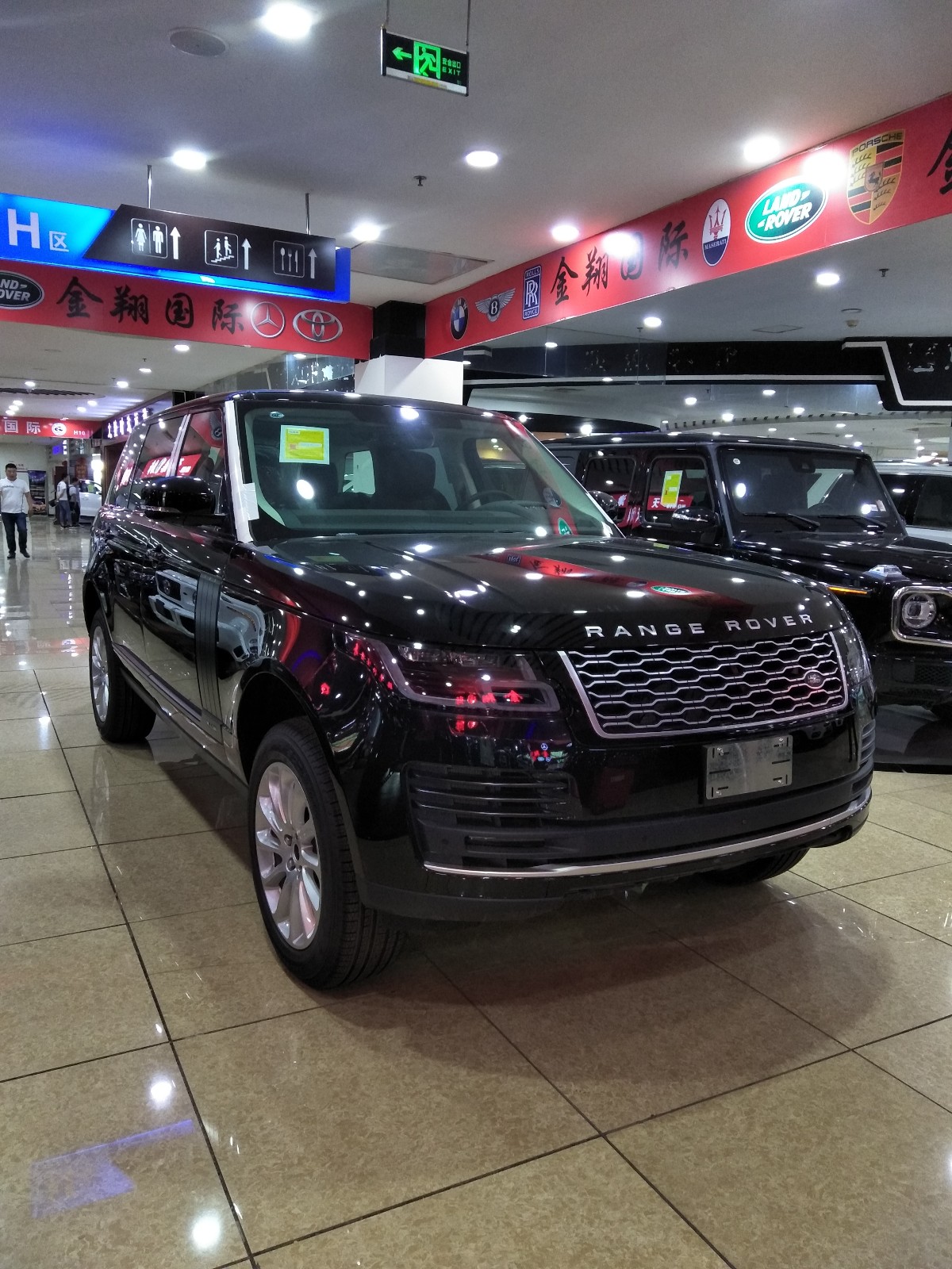 19款路虎揽胜vogue加长天津港展位现车