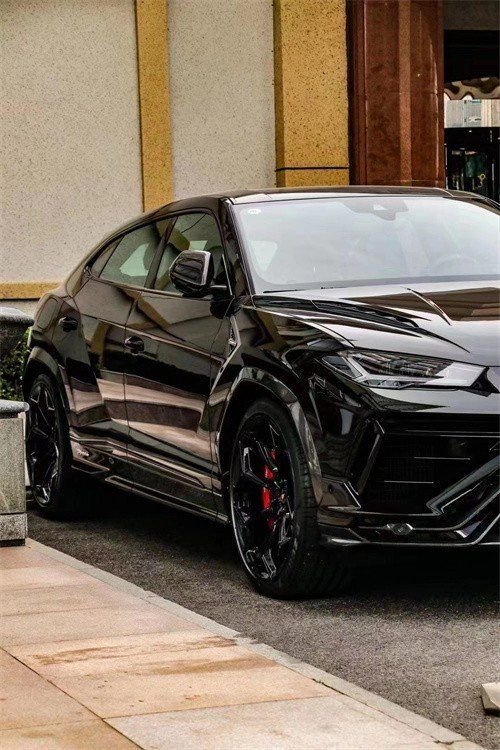 23款兰博基尼urus黑武士含税特价可分期