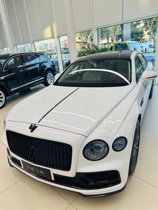 2022款中规宾利飞驰 300万含税价格可议-新浪汽车