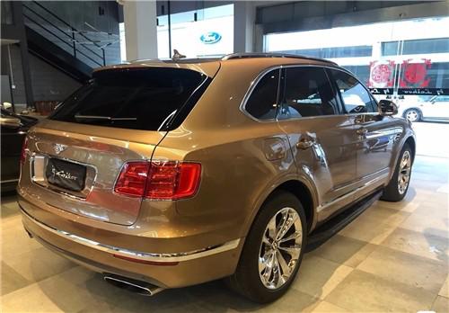 21款宾利添越 定位高端奢华配置惊艳夺目