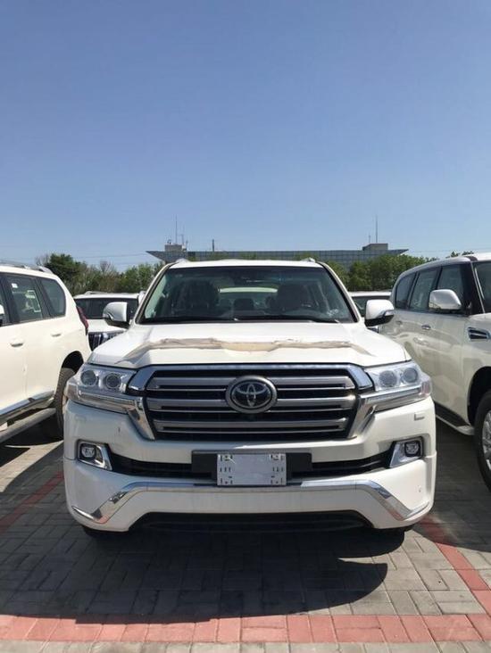 丰田酷路泽5700人称陆地巡洋舰看完秒懂