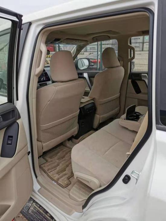 中东霸道4000经典车型金秋十月销售促销