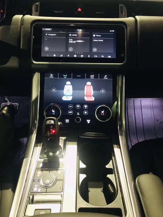 2018款路虎揽胜运动天津港 高颜值越野车