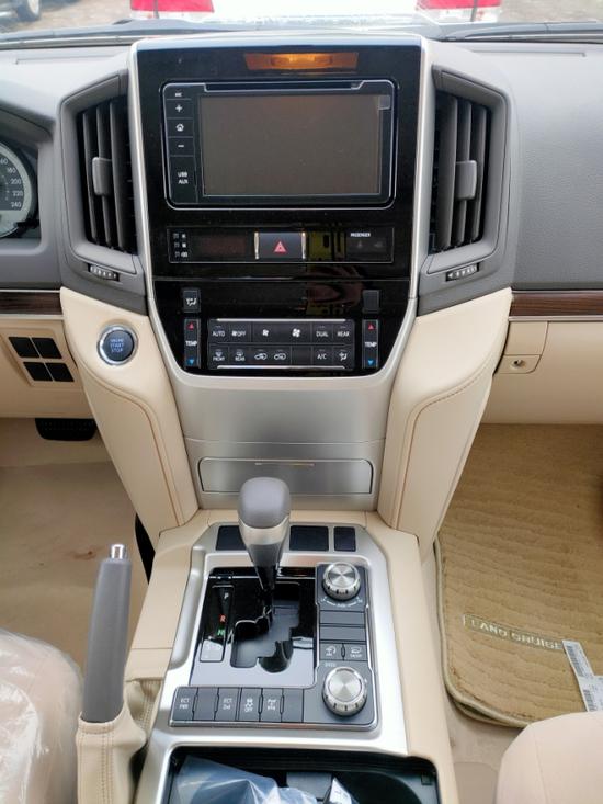 20款丰田酷路泽4000港口年底优惠