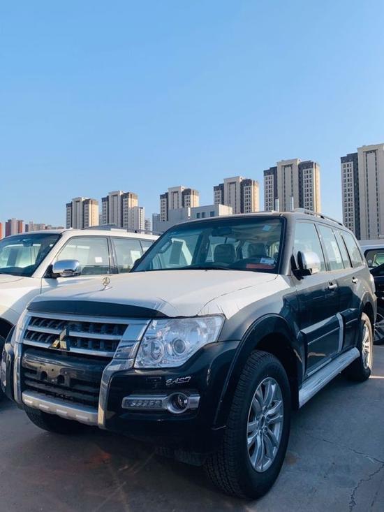 三菱帕杰罗v97现特价促销越野性能强悍