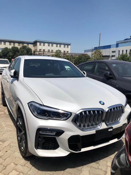 2020款宝马x6加版高配国六现车70万起售