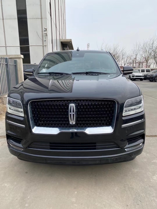 林肯领航员加长版大型越野车售价110万