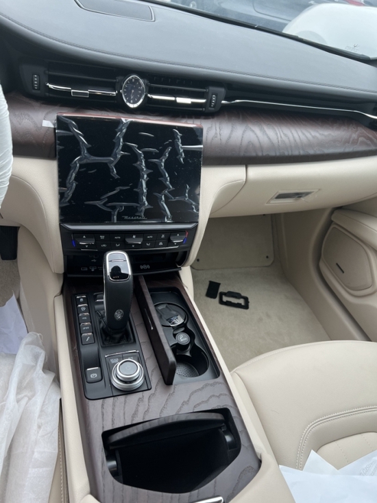 2022款玛莎拉蒂总裁现车出售享万元大礼