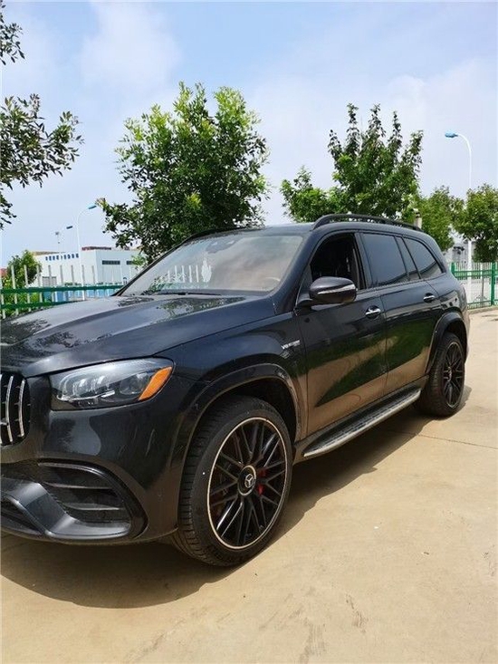 2021款奔驰gls63气场稳重尽显王者气息