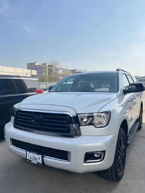 2022款丰田红杉57trd运动版优惠5万起