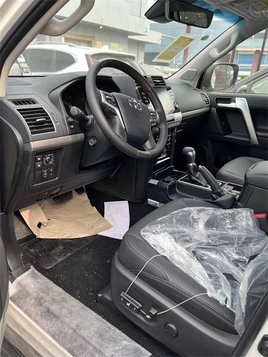 2021款丰田霸道2800柴油中东版现车出售