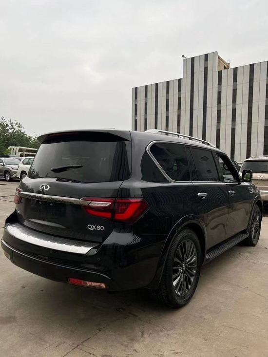 2022款加版英菲尼迪qx8056lpro130余万