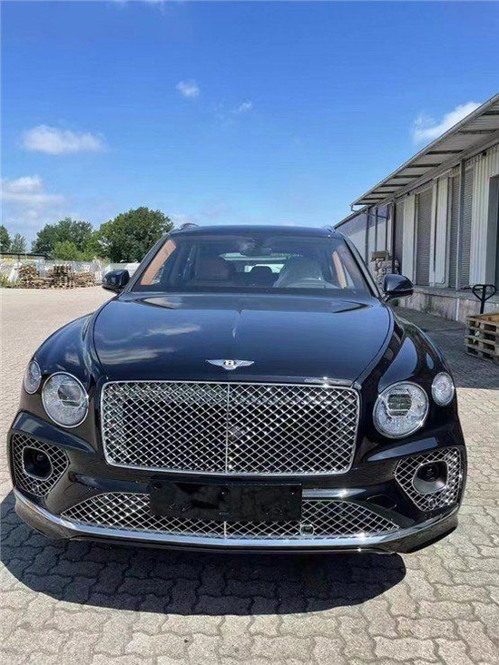 2021款宾利添越优雅大气超豪华suv代表_天津汽车网_新浪汽车_新浪网