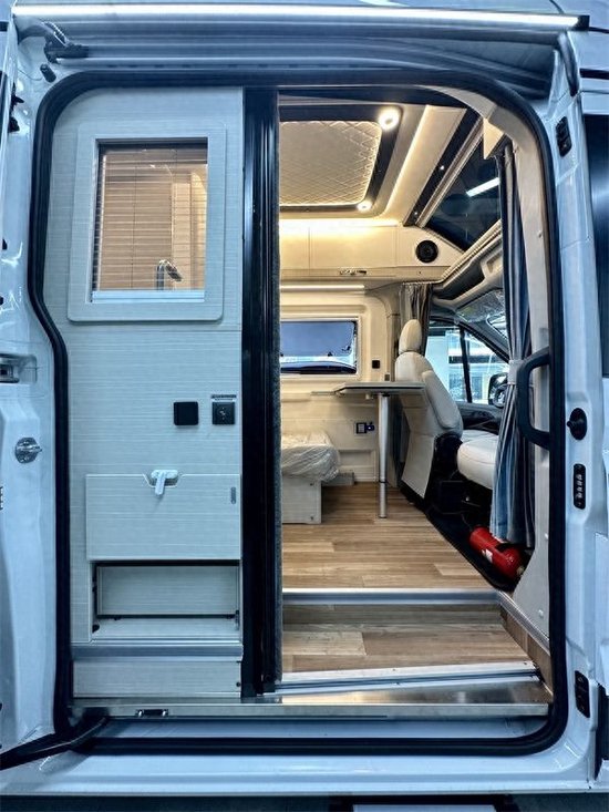 瑞弗启界r600房车直降十万现车抢购