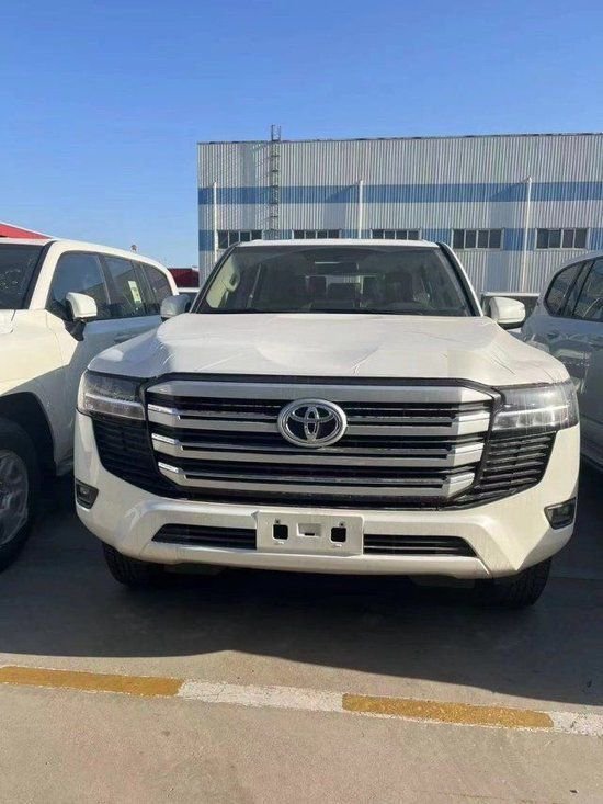 国六2022款丰田兰德酷路泽4000售75万起