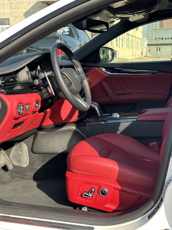 玛莎拉蒂总裁摩德纳q4顶尖跑车钜惠出售