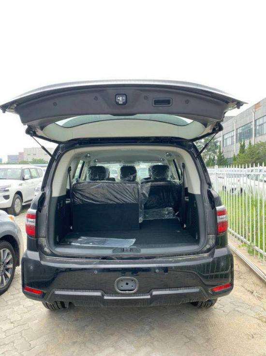 20款日产尼桑途乐最后一批港口报价出售