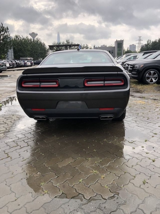 22款道奇挑战者36gt国六现车促销53万