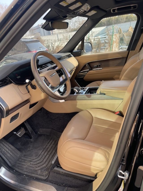 2024款路虎揽胜行政44t加长版现车出售