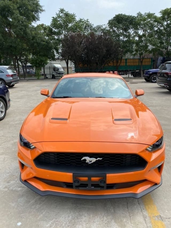 2022款福特野马23t售价低廉的跑车